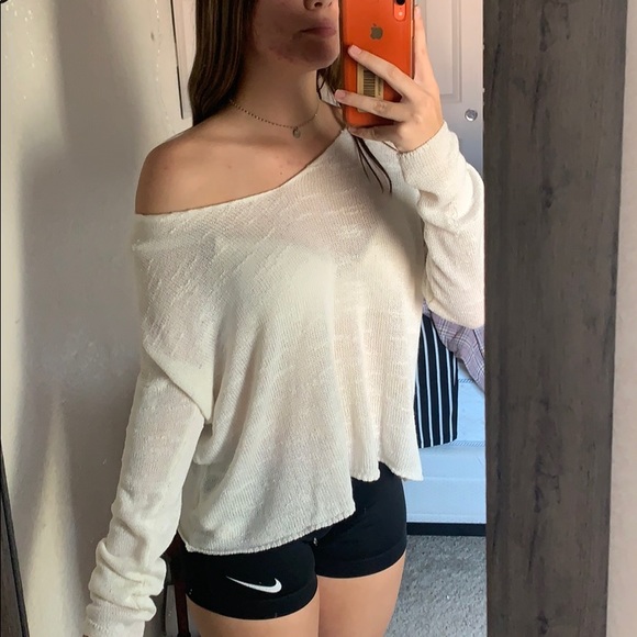 Comfy throw on sweater - Picture 3 of 5